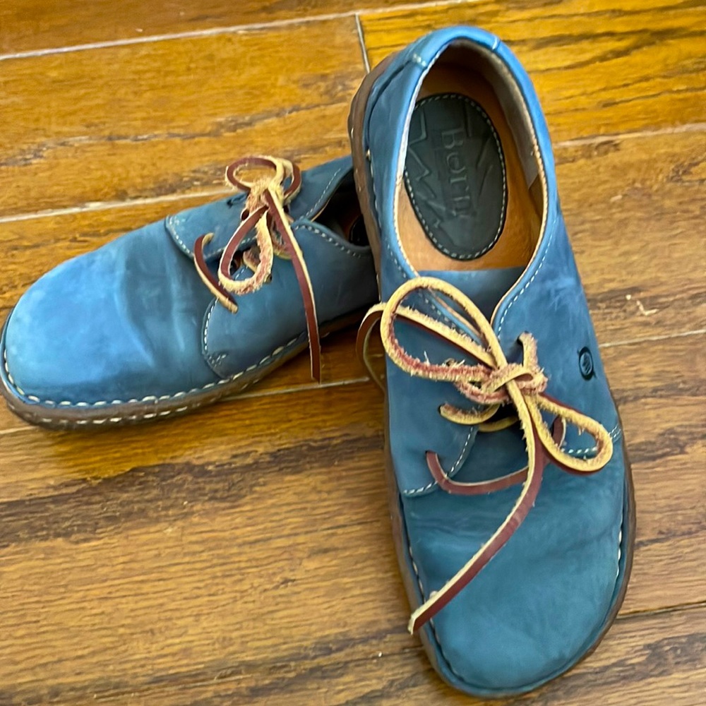 Born lace up flats